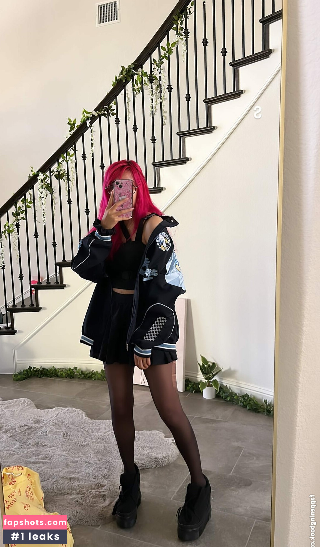 Noodlenom gallery photo #32