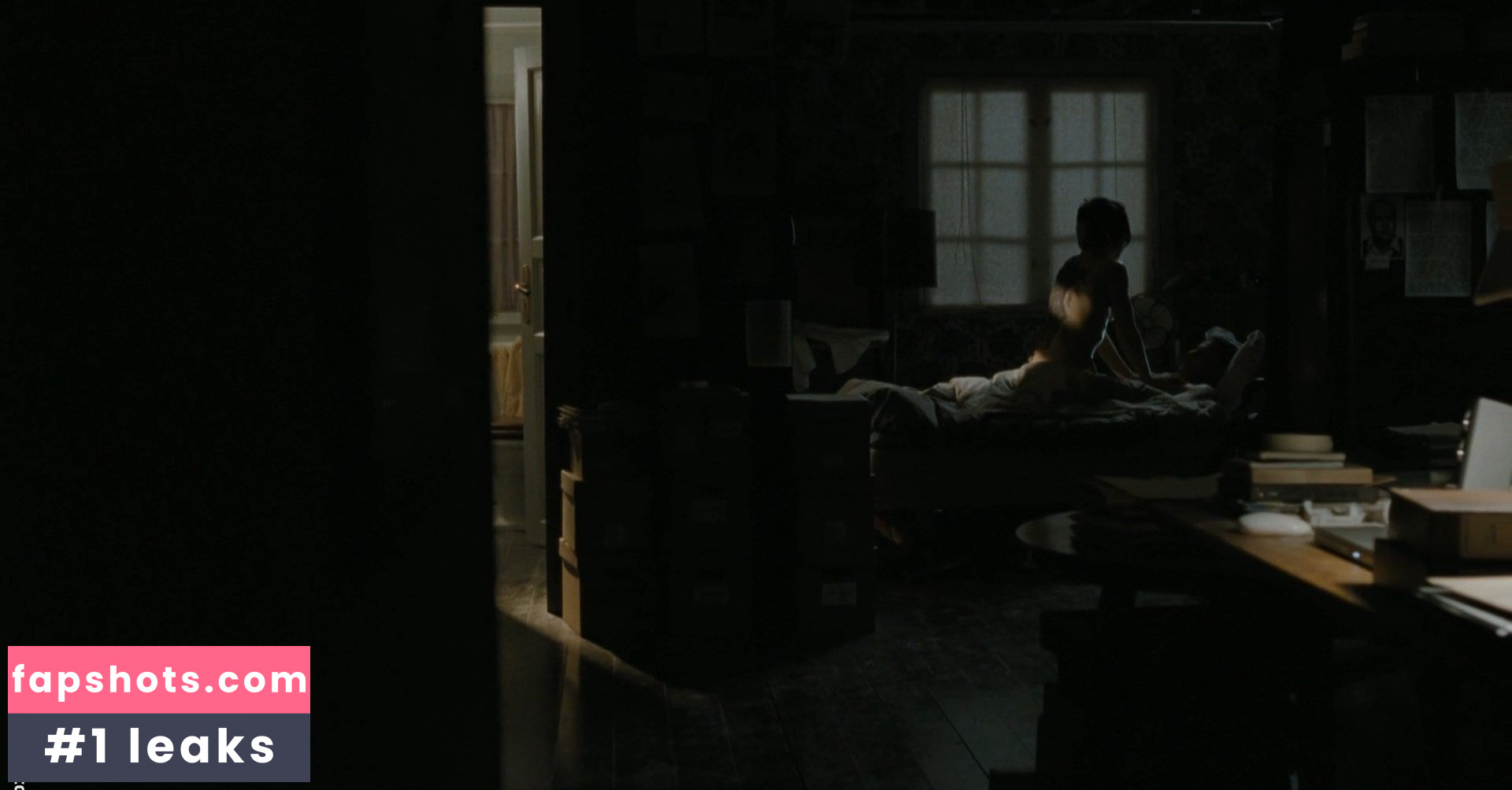 Noomi Rapace Nahé úniky fotek pouze od fanoušků #158 - Fapshots