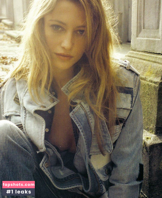 Noot Seear gallery photo #34