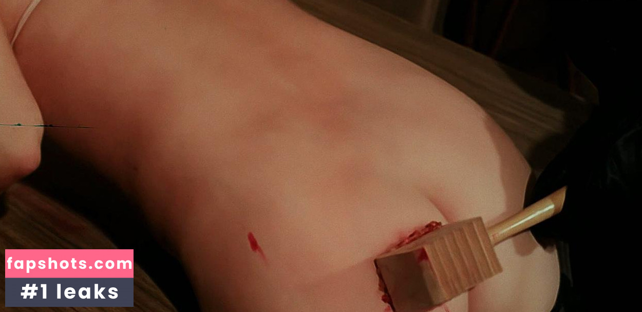 Nora Alexis gallery photo #8