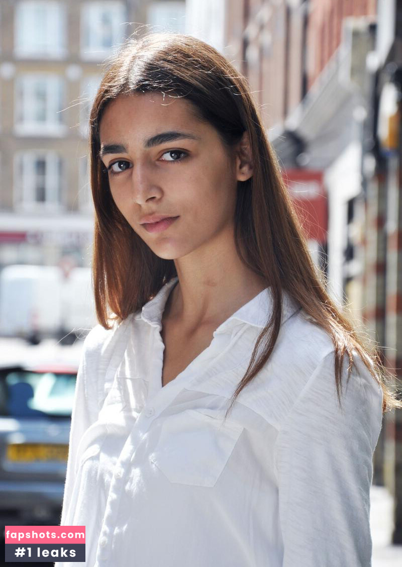 Nora Attal gallery photo #14