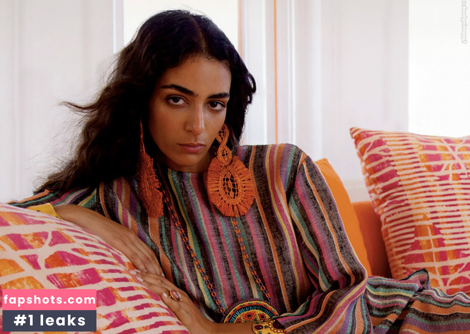 Nora Attal gallery photo #9