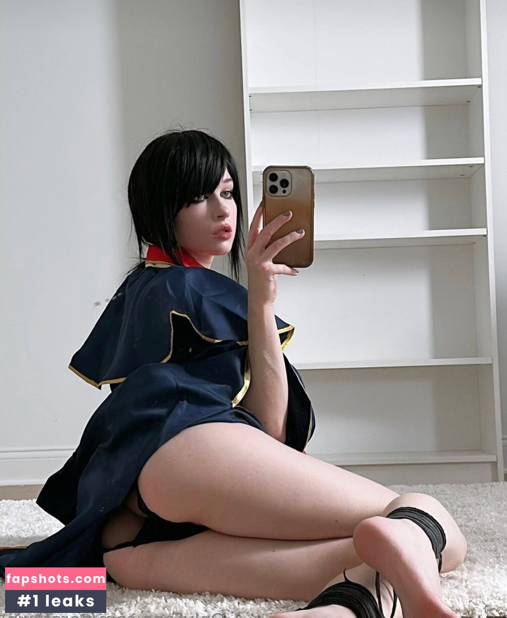Nora Fawn gallery photo #2537
