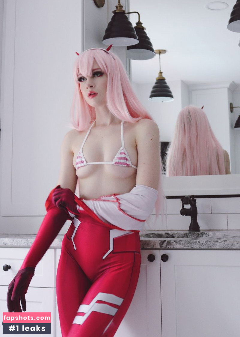 Nora Fawn gallery photo #1721