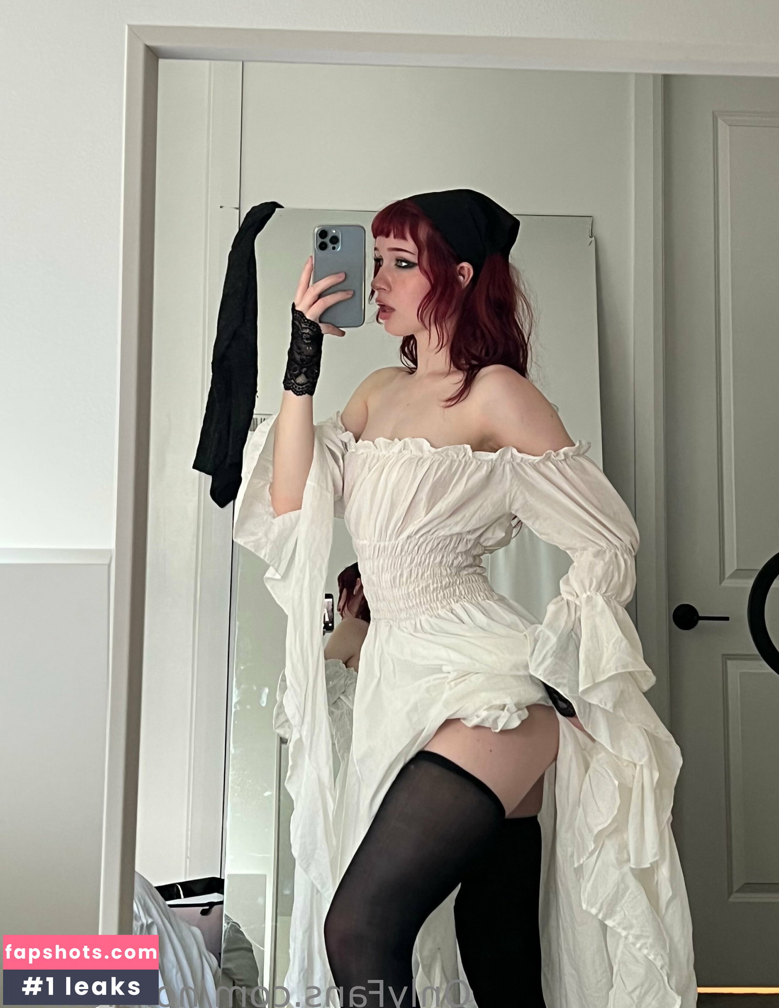 Nora Fawn gallery photo #236