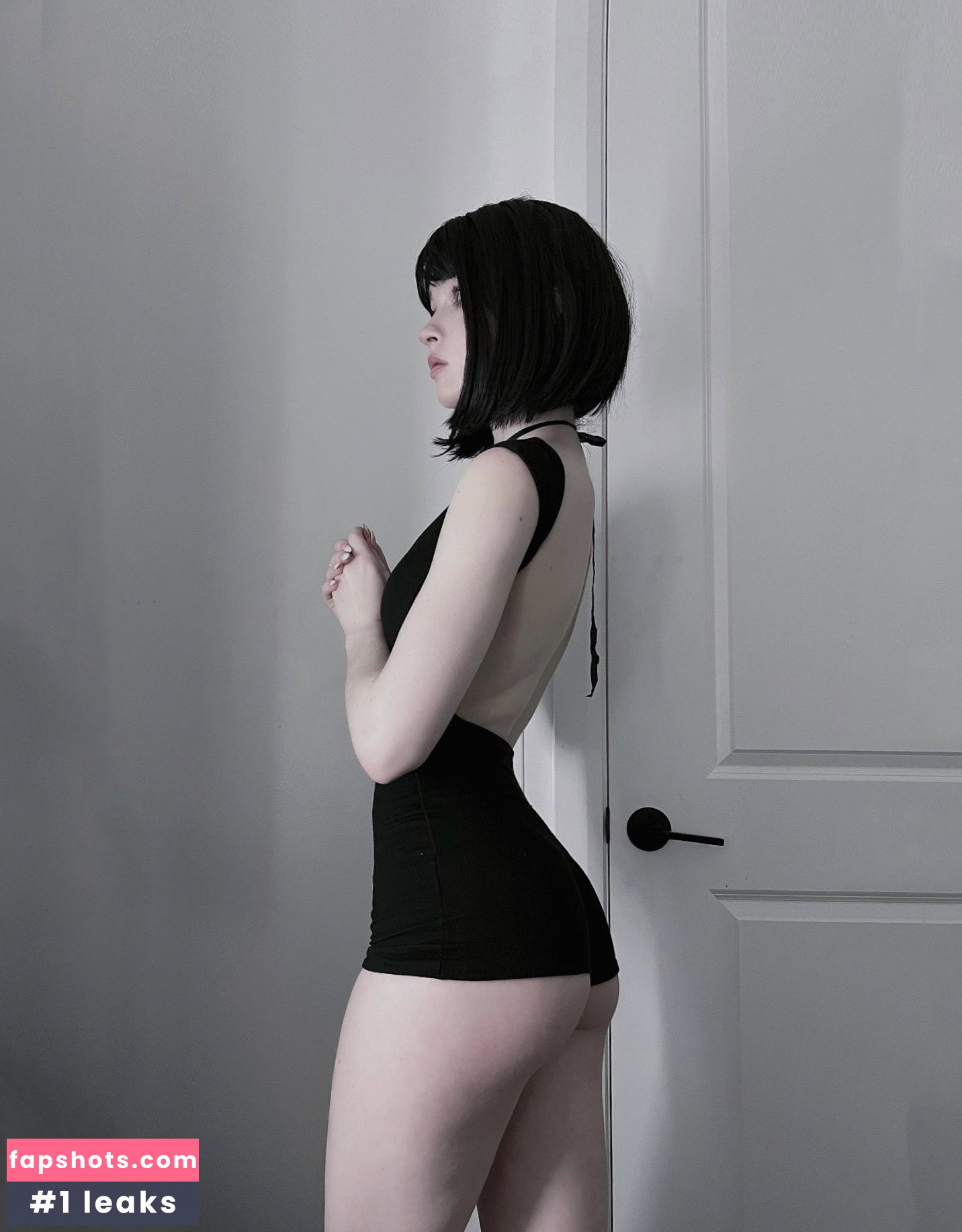 Nora Fawn gallery photo #2982