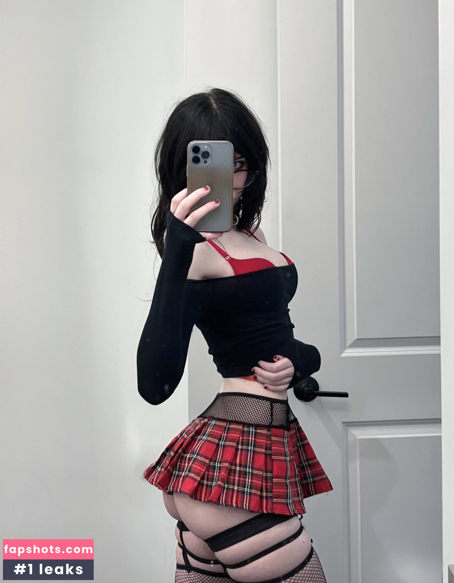 Nora Fawn gallery photo #2834