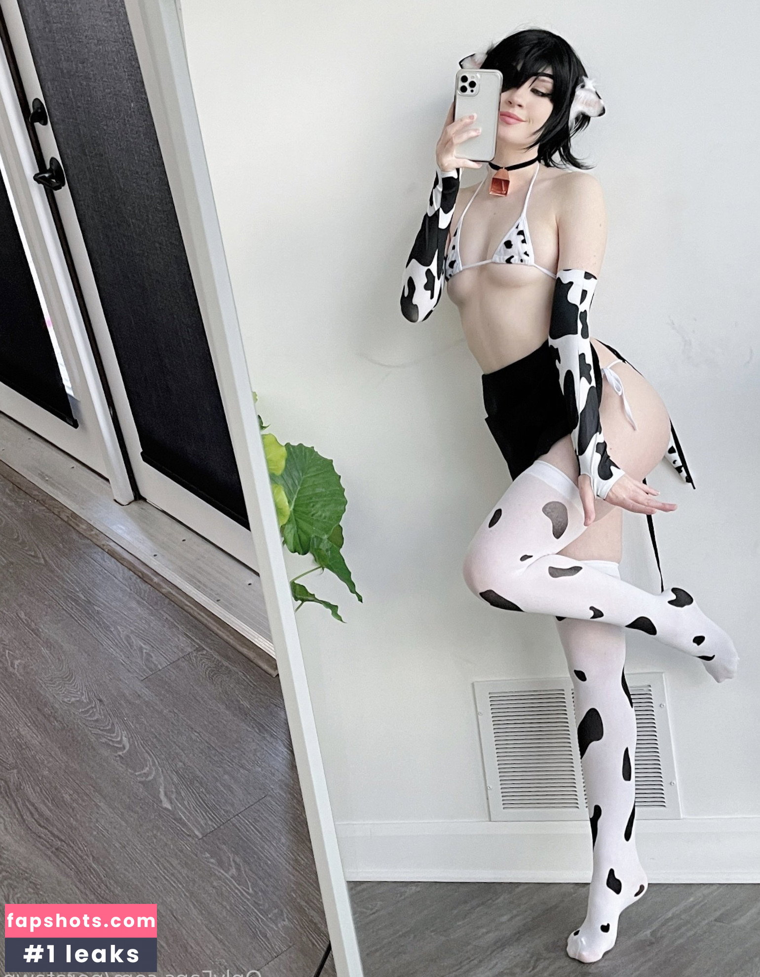Nora Fawn gallery photo #1000
