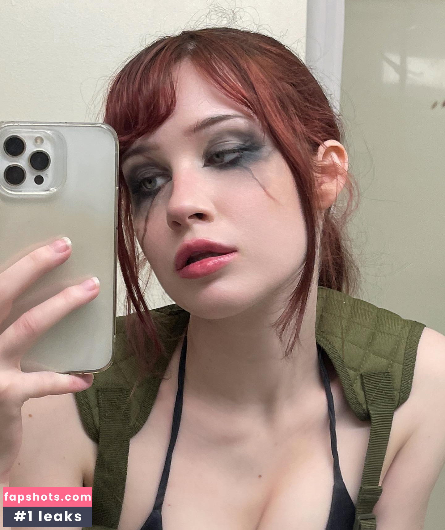 Nora Fawn gallery photo #447