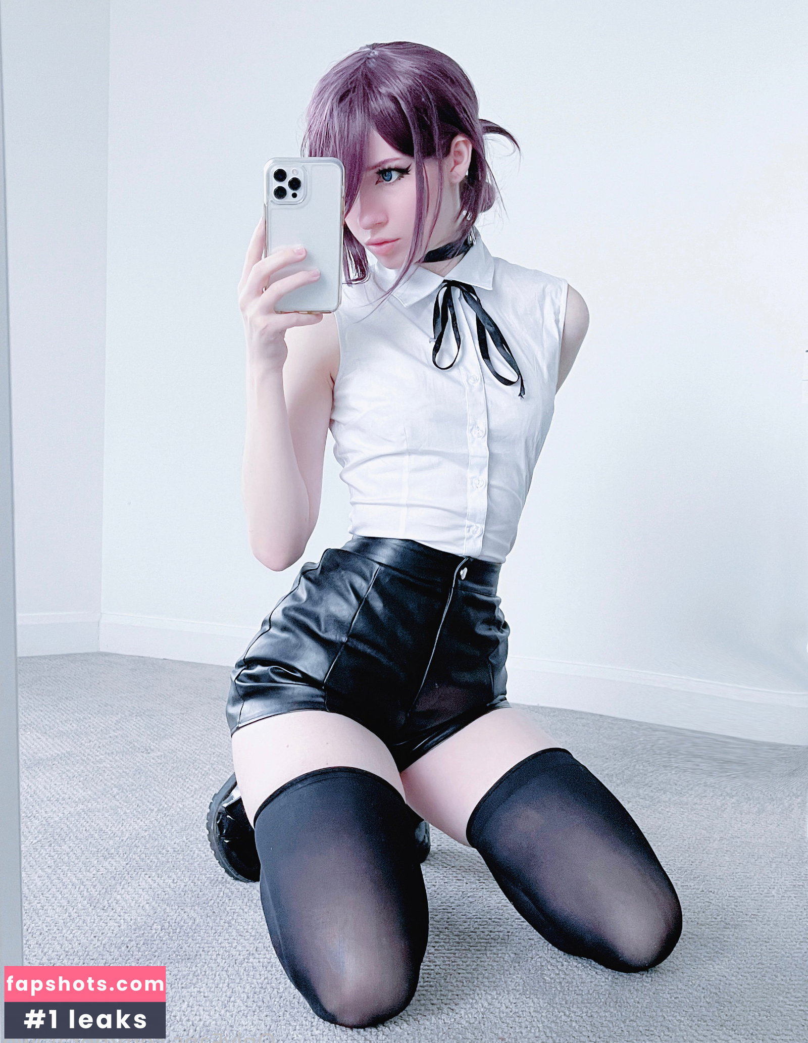 Nora Fawn gallery photo #337