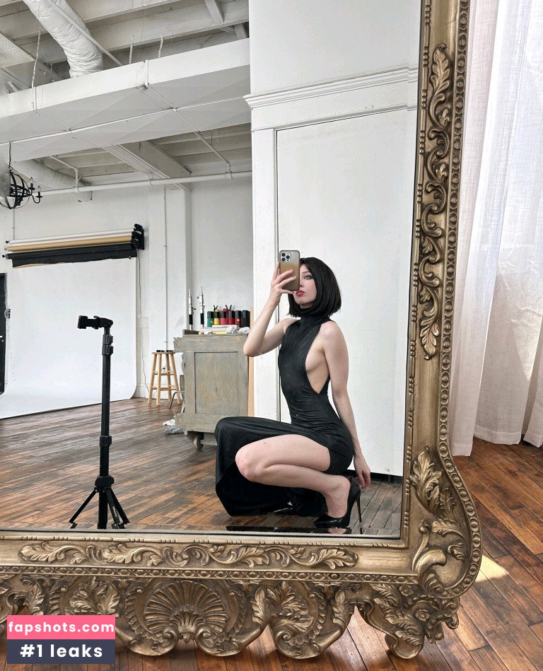 Nora Fawn gallery photo #1619