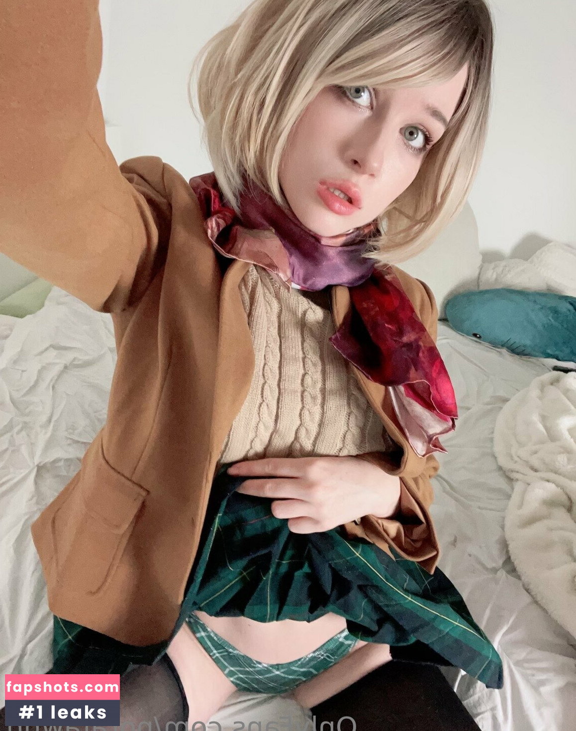 Nora Fawn gallery photo #1408