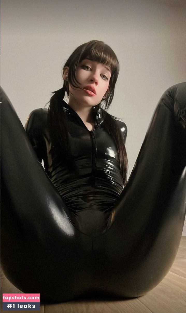 Nora Fawn gallery photo #3286