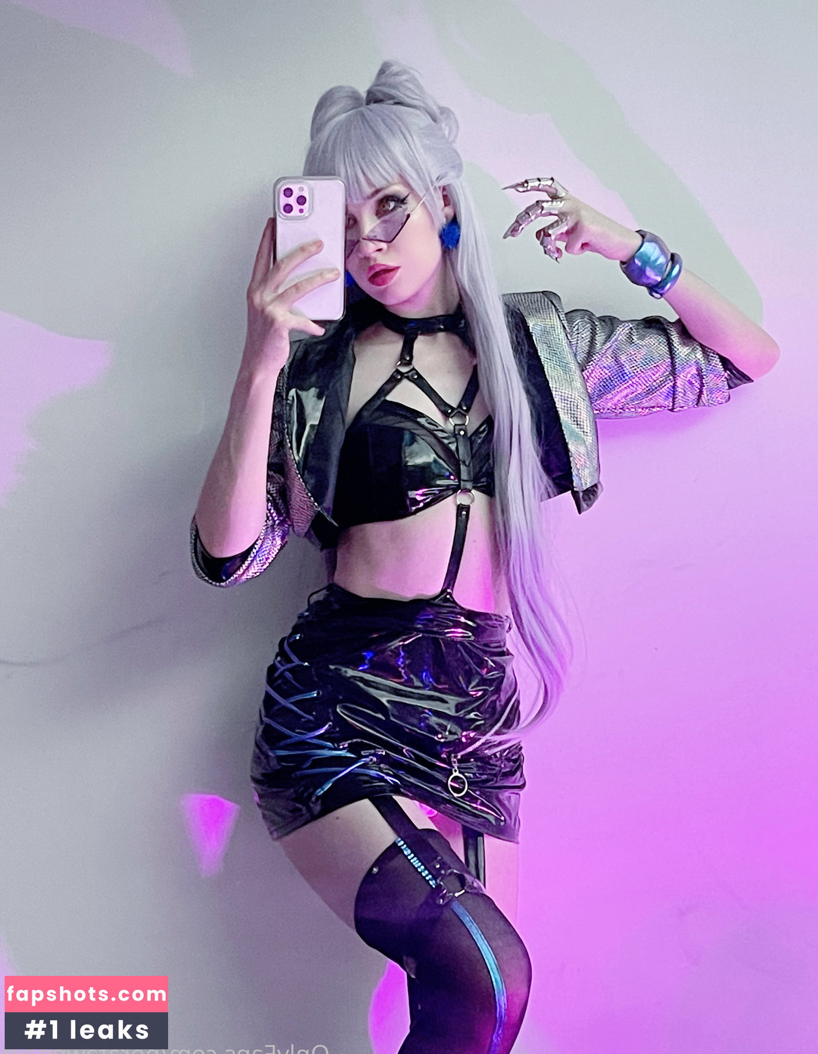 Nora Fawn gallery photo #572