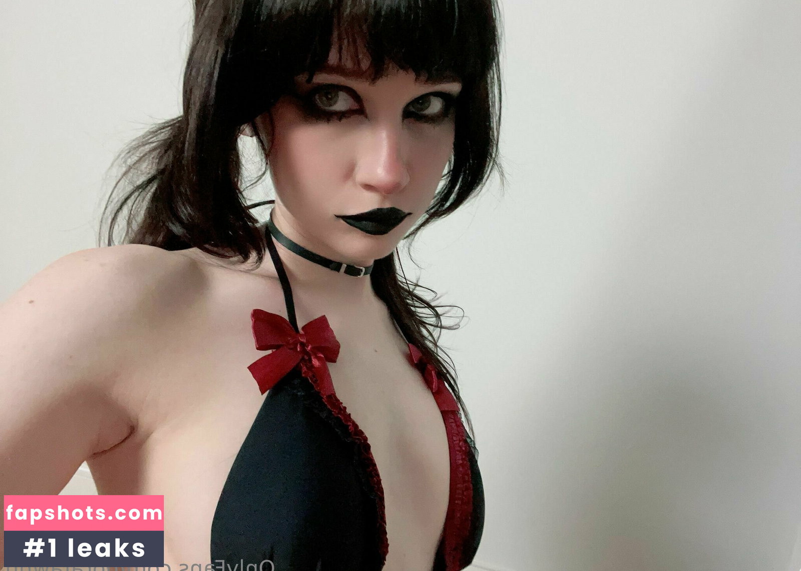 Nora Fawn gallery photo #3249