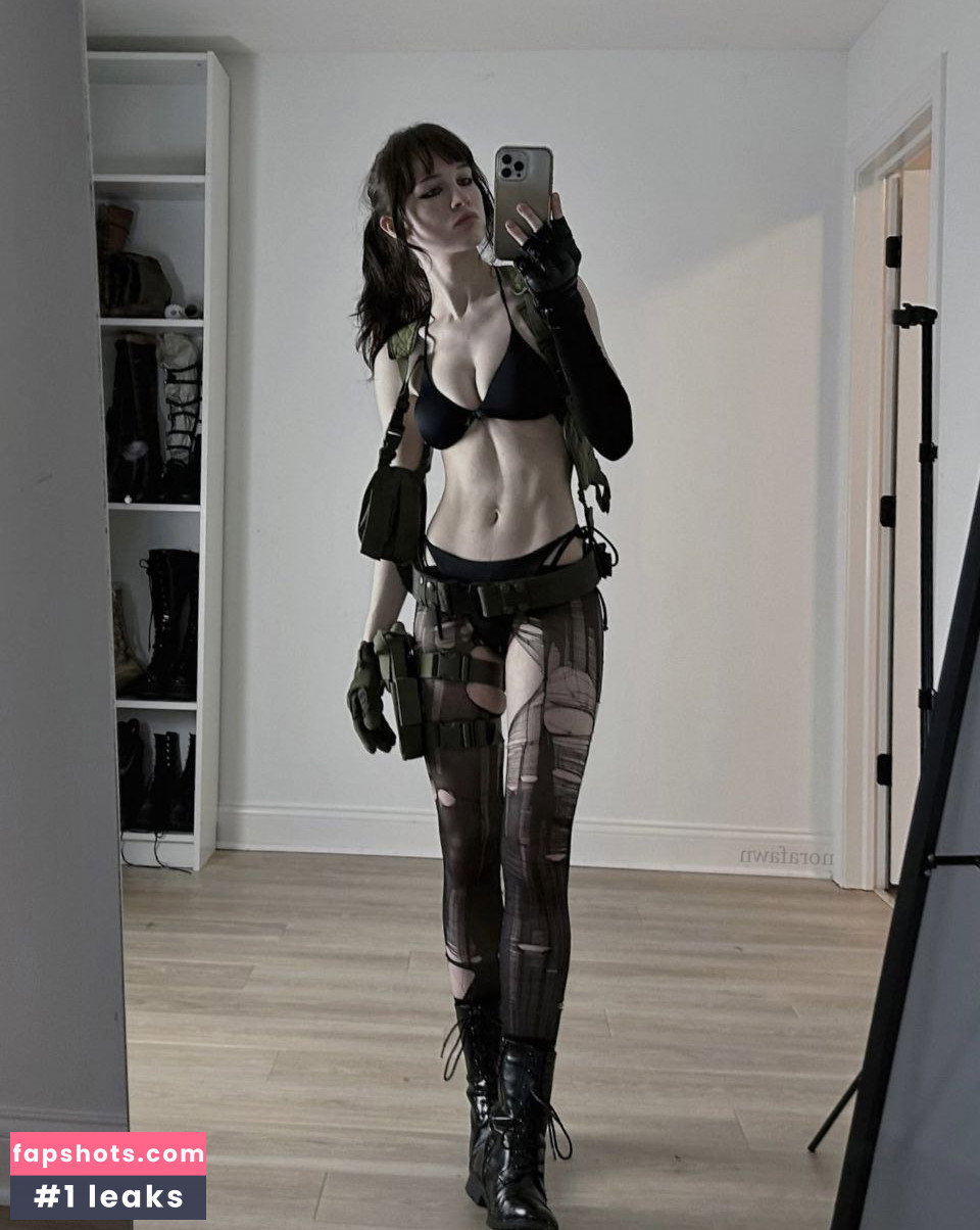 Nora Fawn gallery photo #1140