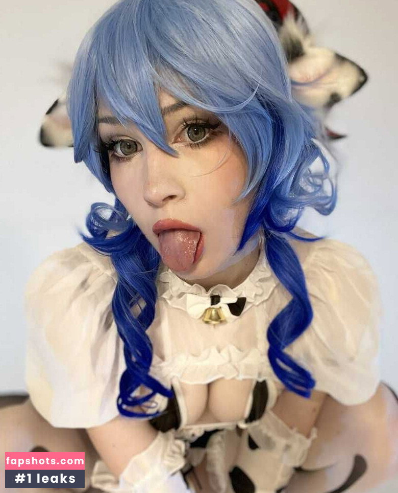 Nora Fawn gallery photo #668