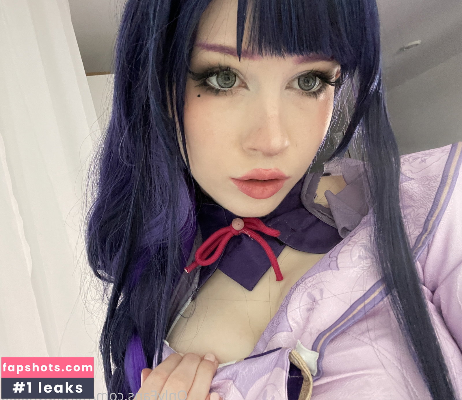 Nora Fawn gallery photo #2972