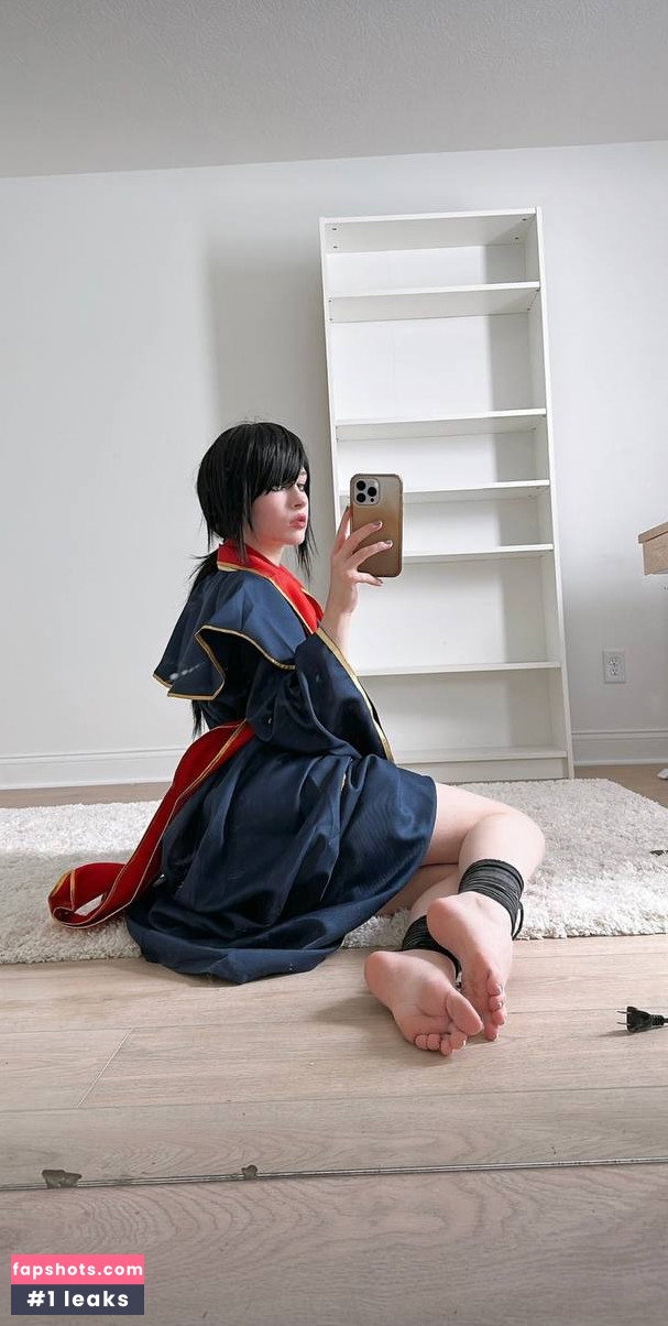 Nora Fawn gallery photo #2176