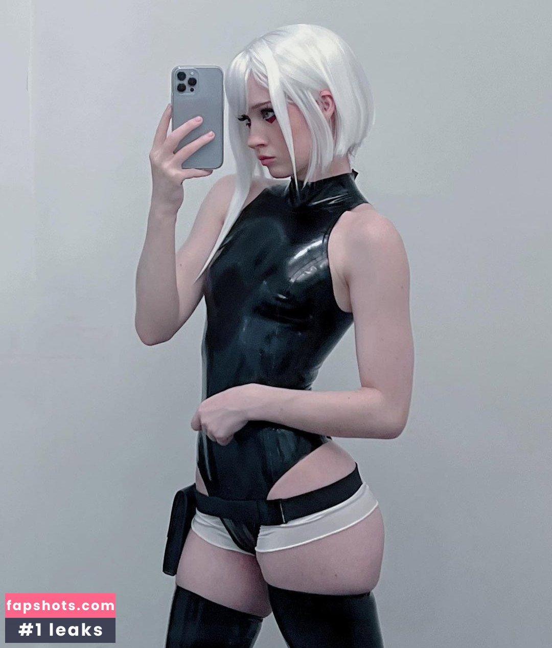 Nora Fawn gallery photo #1353