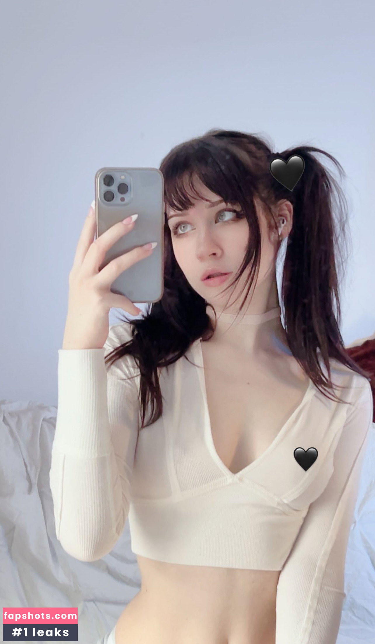 Nora Fawn gallery photo #1586