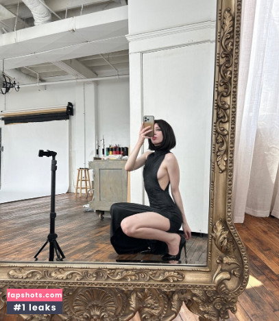 Nora Fawn gallery photo #619