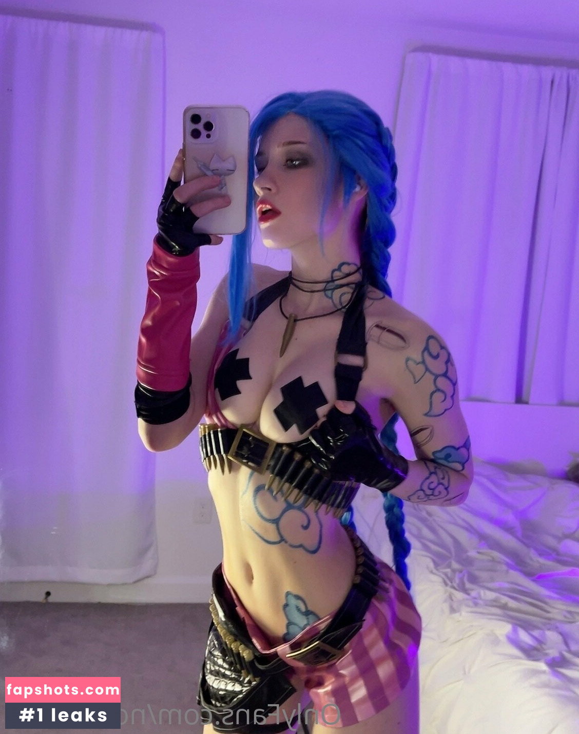 Nora Fawn gallery photo #2110
