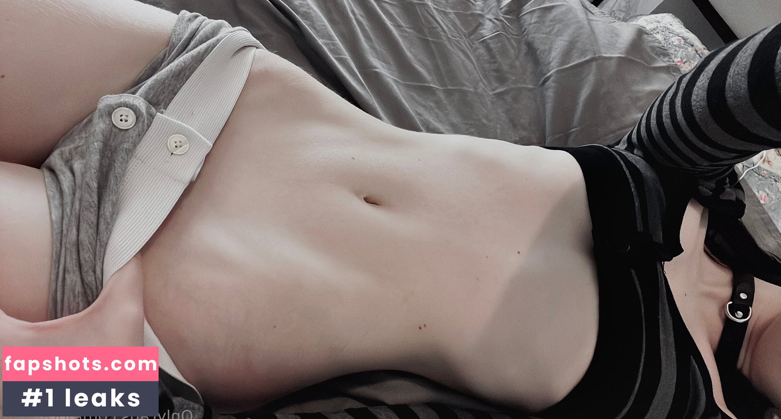 Nora Fawn gallery photo #516