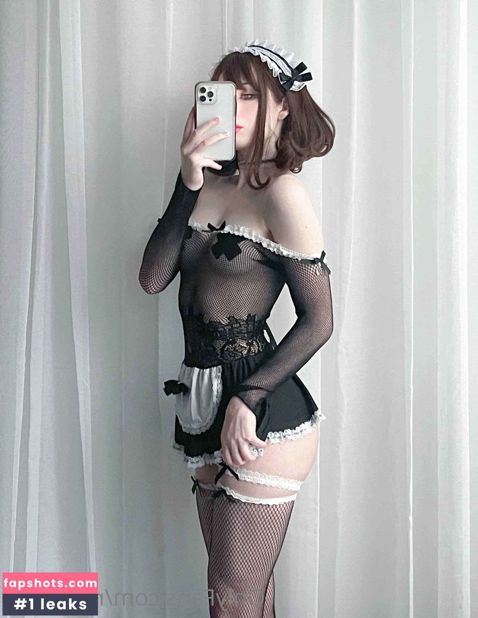 Nora Fawn gallery photo #1383