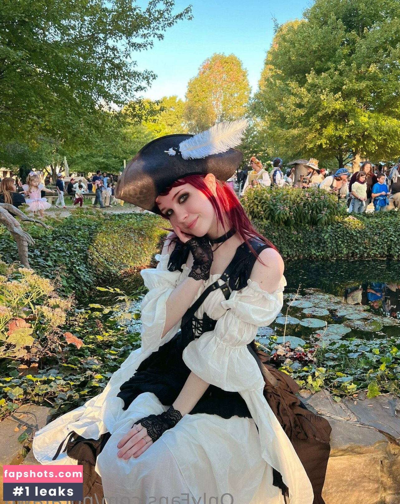 Nora Fawn gallery photo #3041
