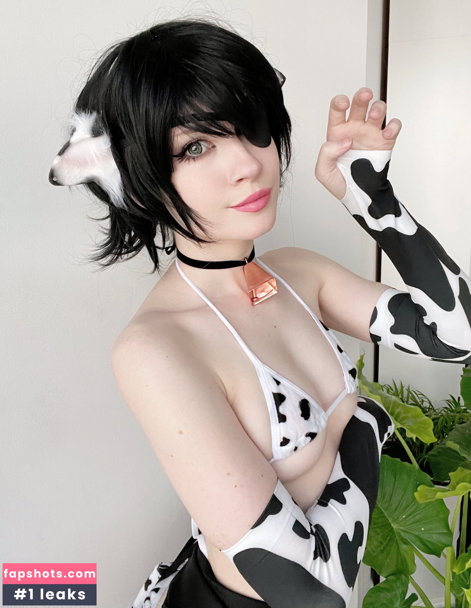 Nora Fawn gallery photo #2060
