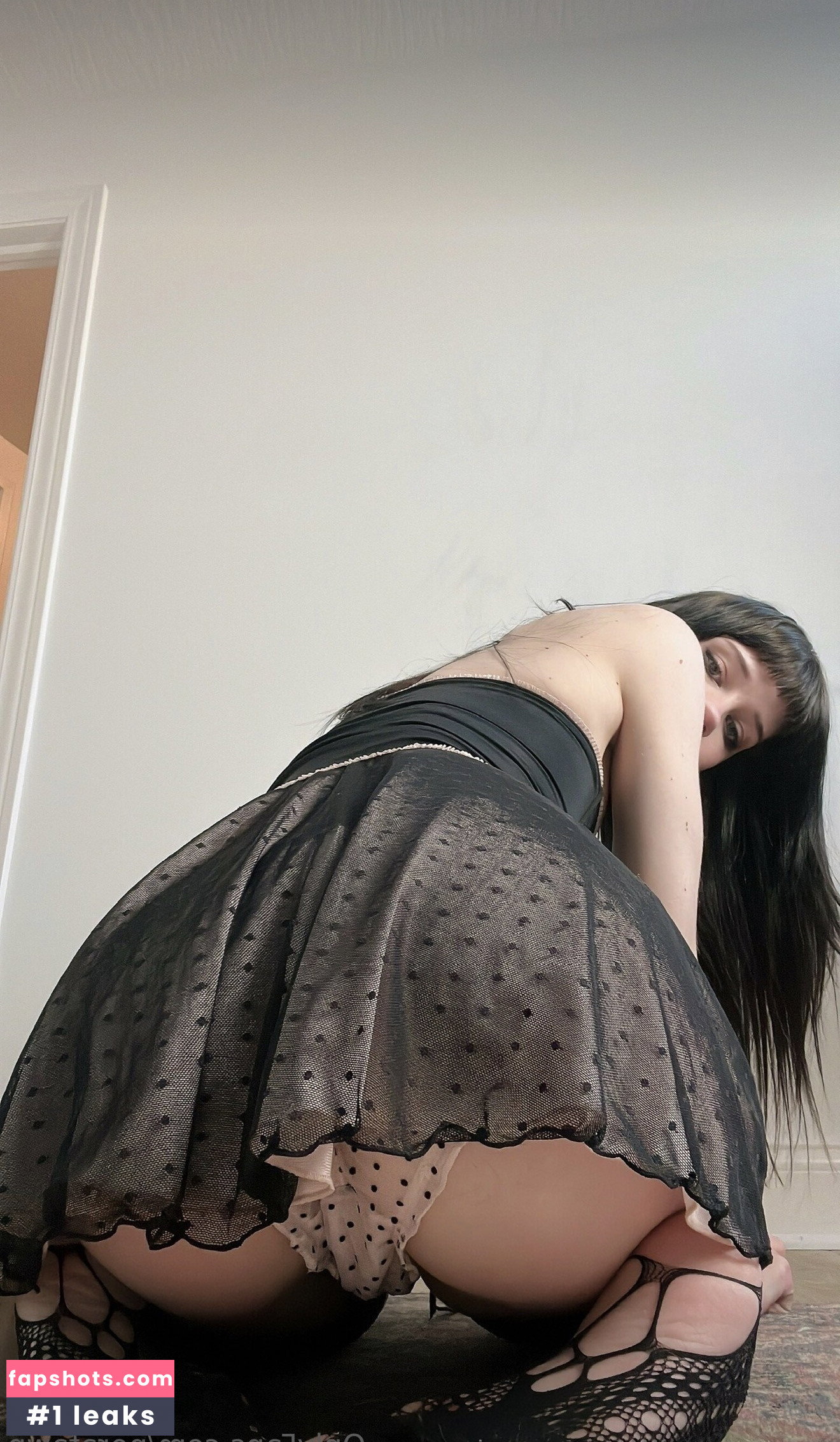 Nora Fawn gallery photo #1674