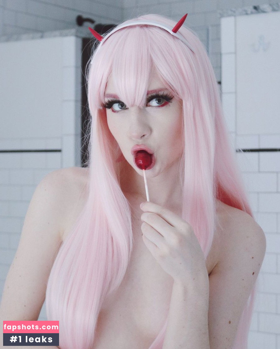 Nora Fawn gallery photo #2666