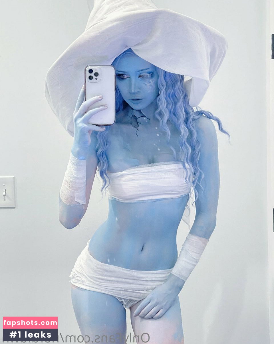 Nora Fawn gallery photo #1453