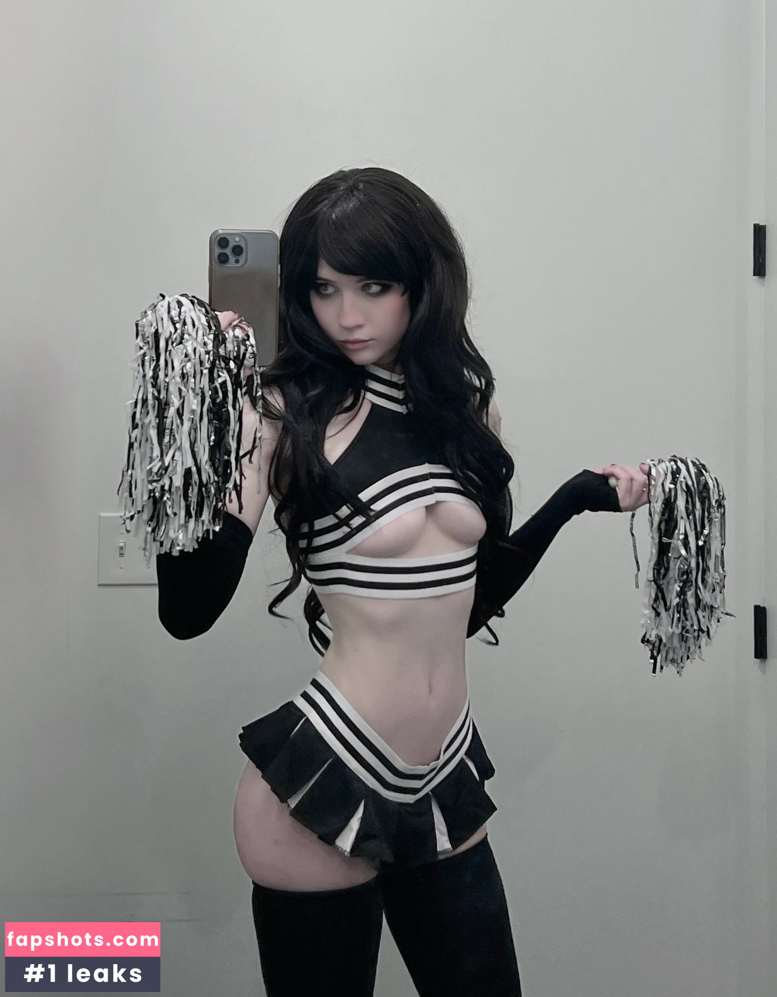 Nora Fawn gallery photo #2830