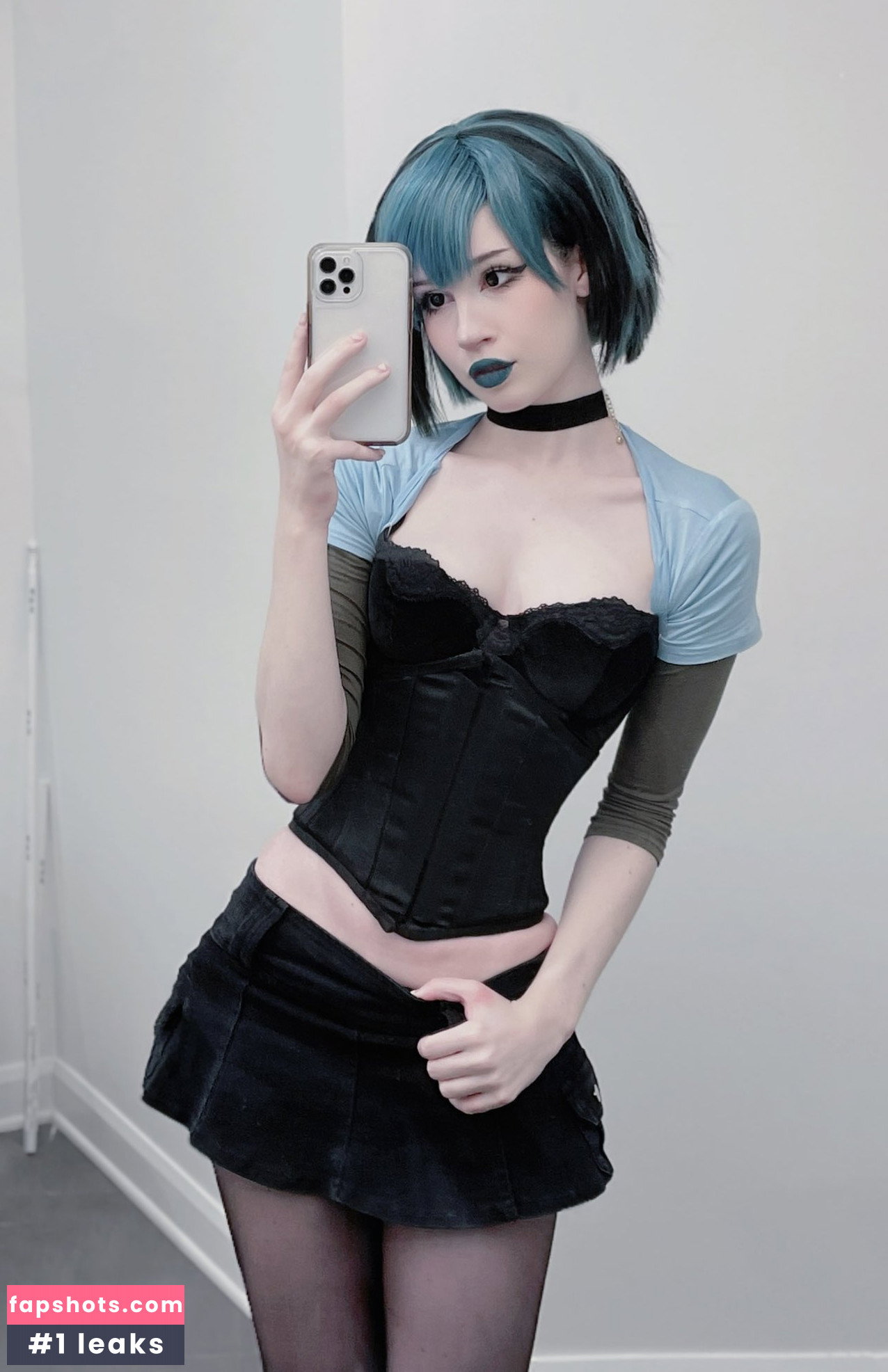 Nora Fawn gallery photo #978