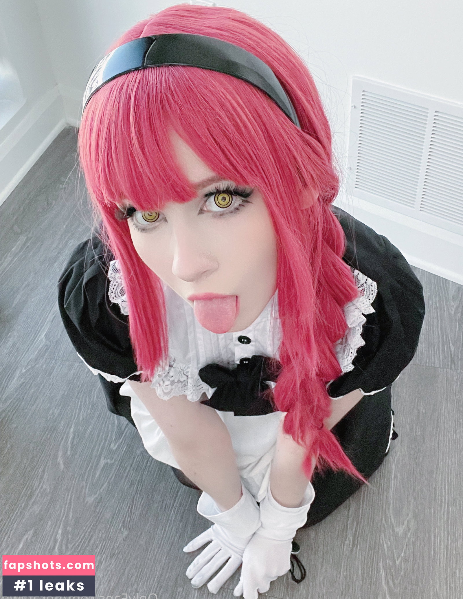 Nora Fawn gallery photo #2757