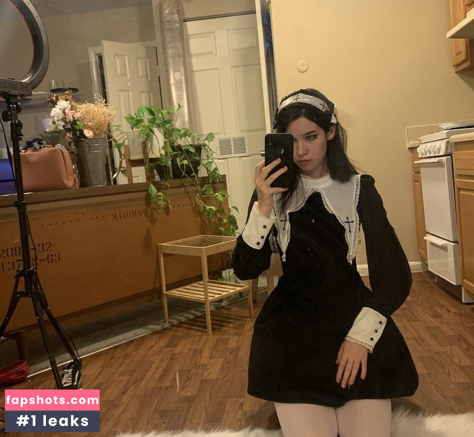 Nora Fawn gallery photo #2744