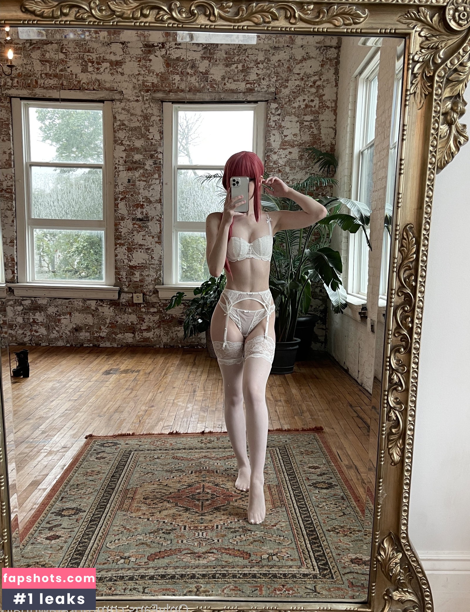 Nora Fawn gallery photo #1403