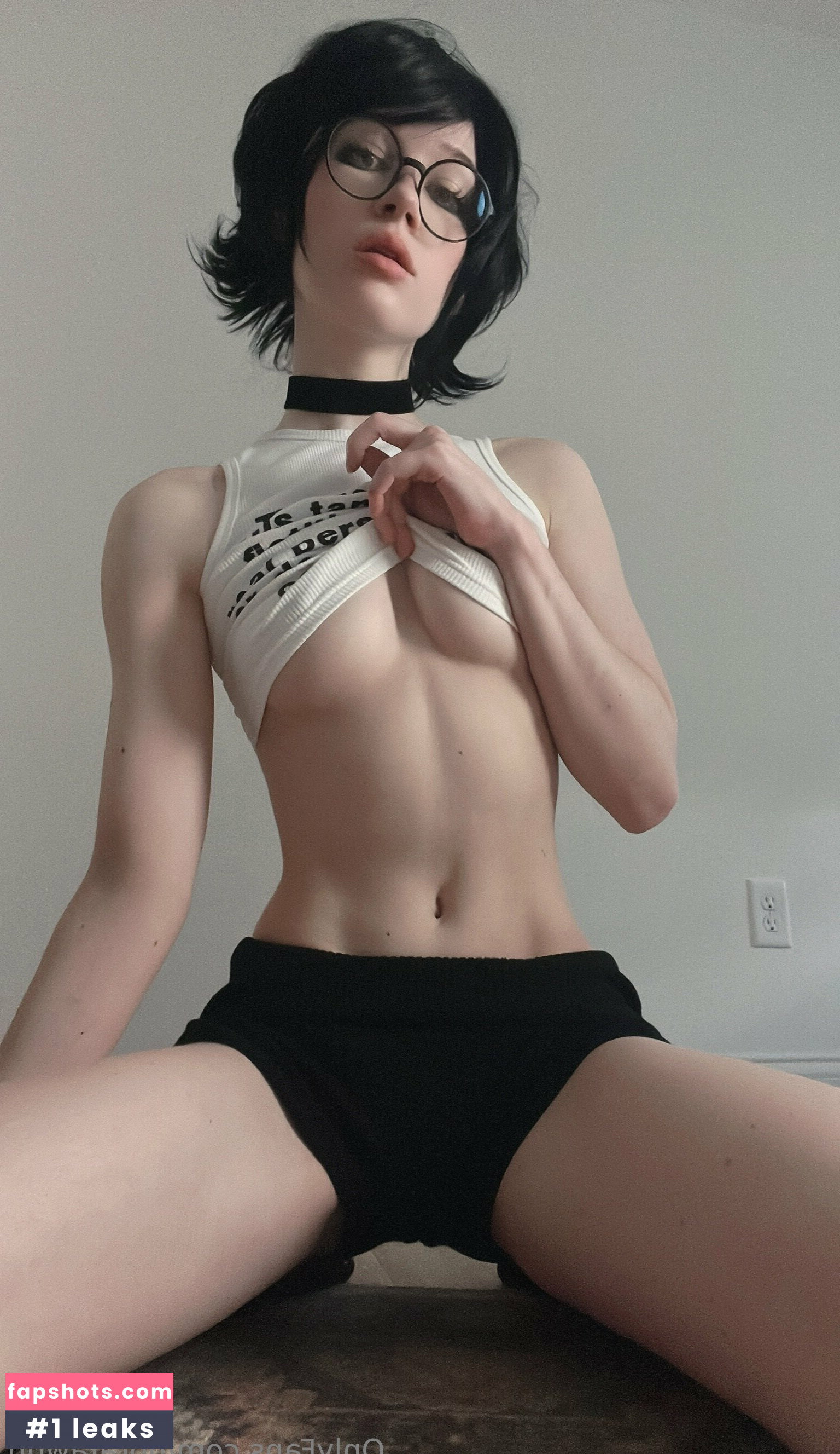Nora Fawn gallery photo #1724