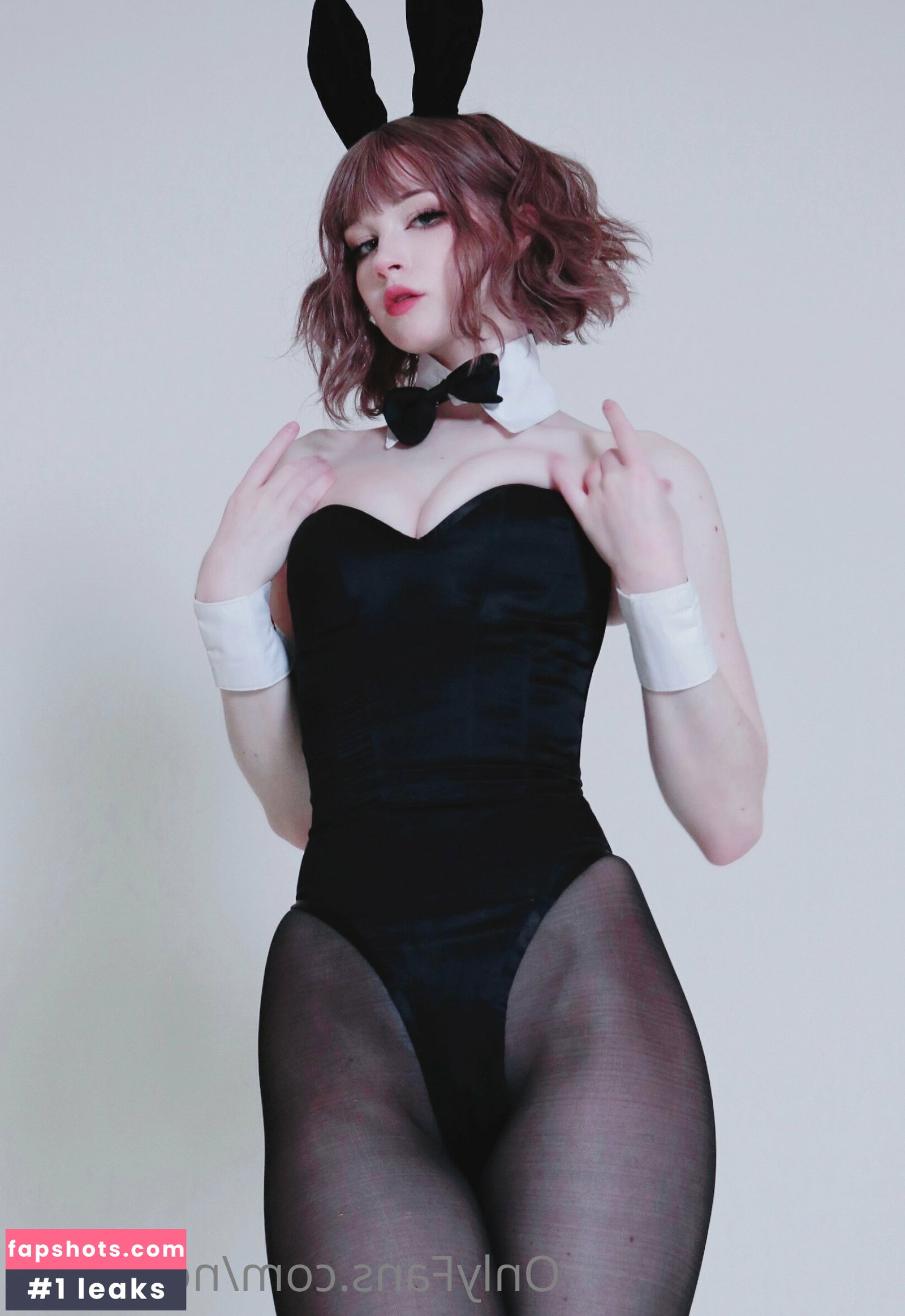 Nora Fawn gallery photo #2741