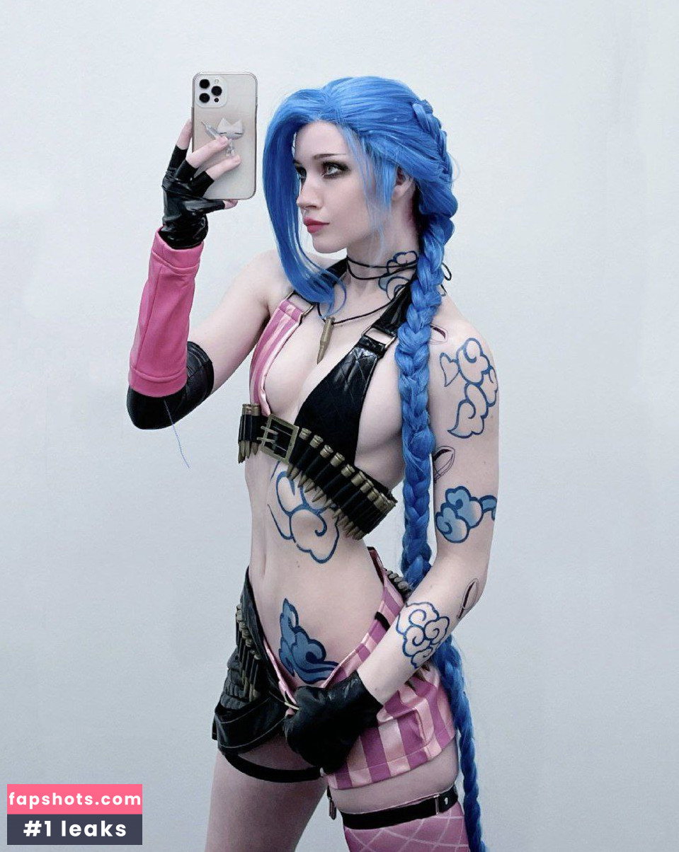 Nora Fawn gallery photo #3243