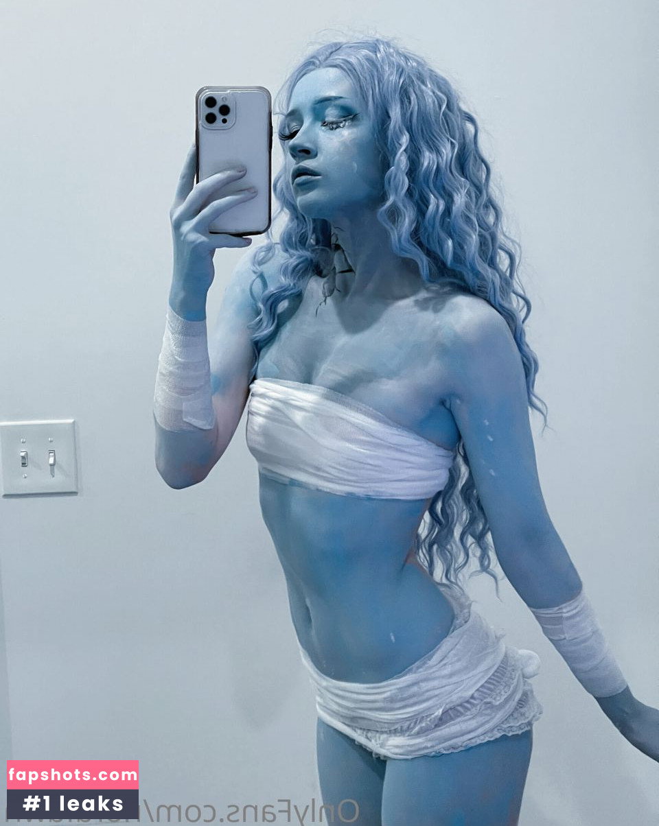Nora Fawn gallery photo #2526