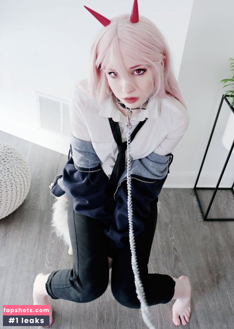 Nora Fawn gallery photo #1728