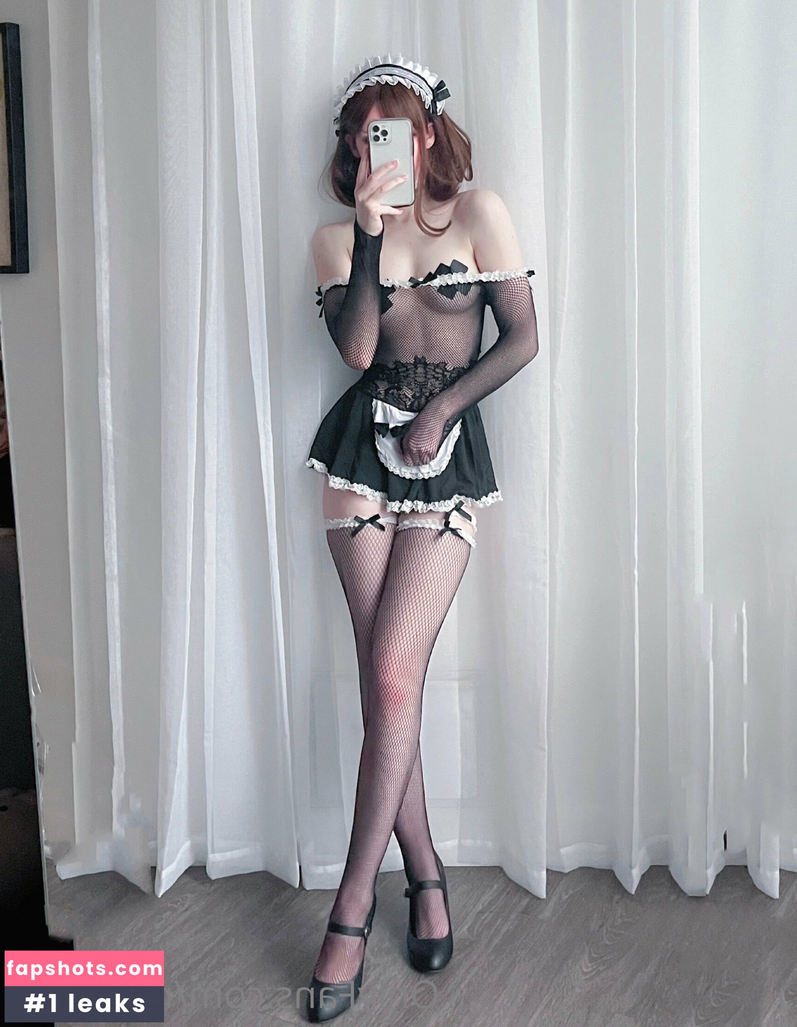 Nora Fawn gallery photo #1518
