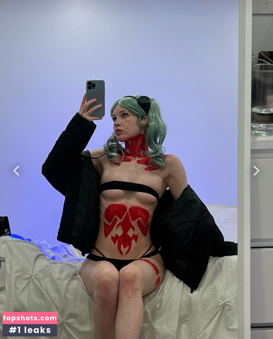 Nora Fawn gallery photo #3324