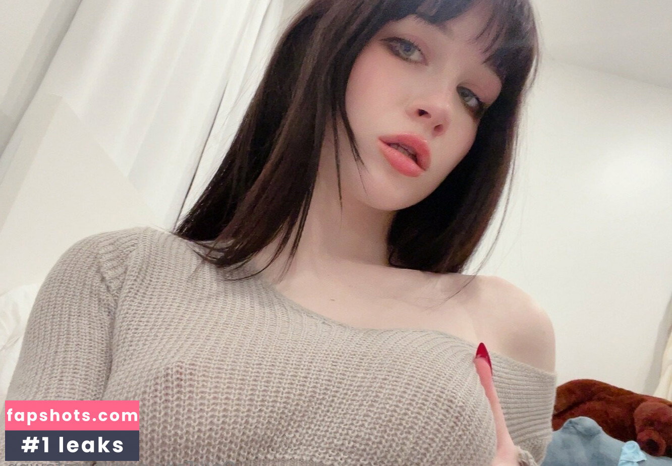Nora Fawn gallery photo #68