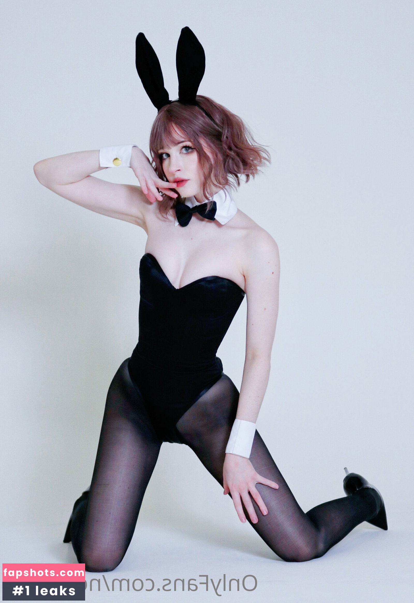 Nora Fawn gallery photo #2544