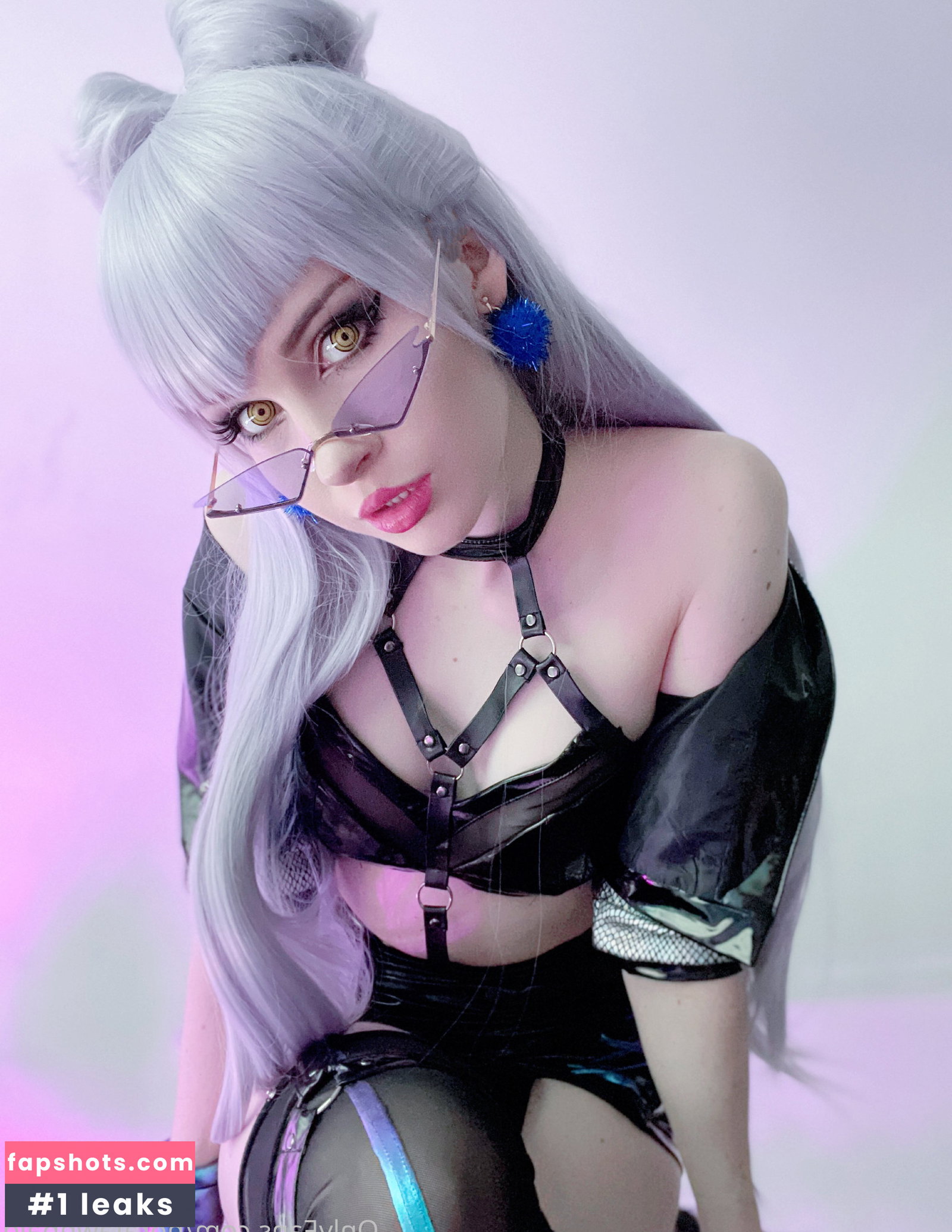 Nora Fawn gallery photo #3159