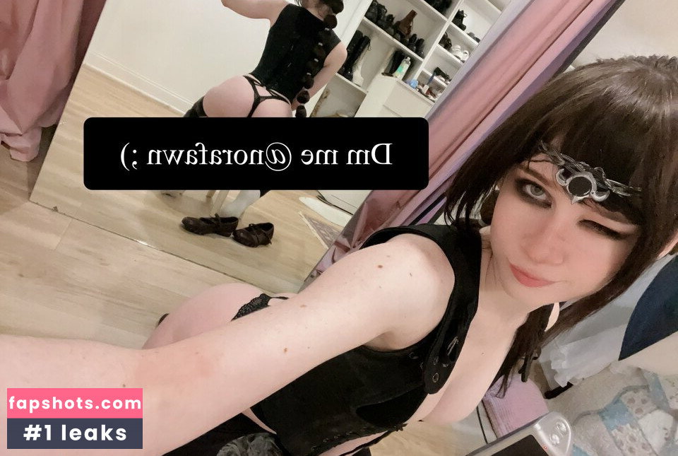 Nora Fawn gallery photo #1654